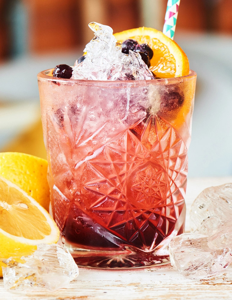 Vecchio Bramble Cocktail Drink